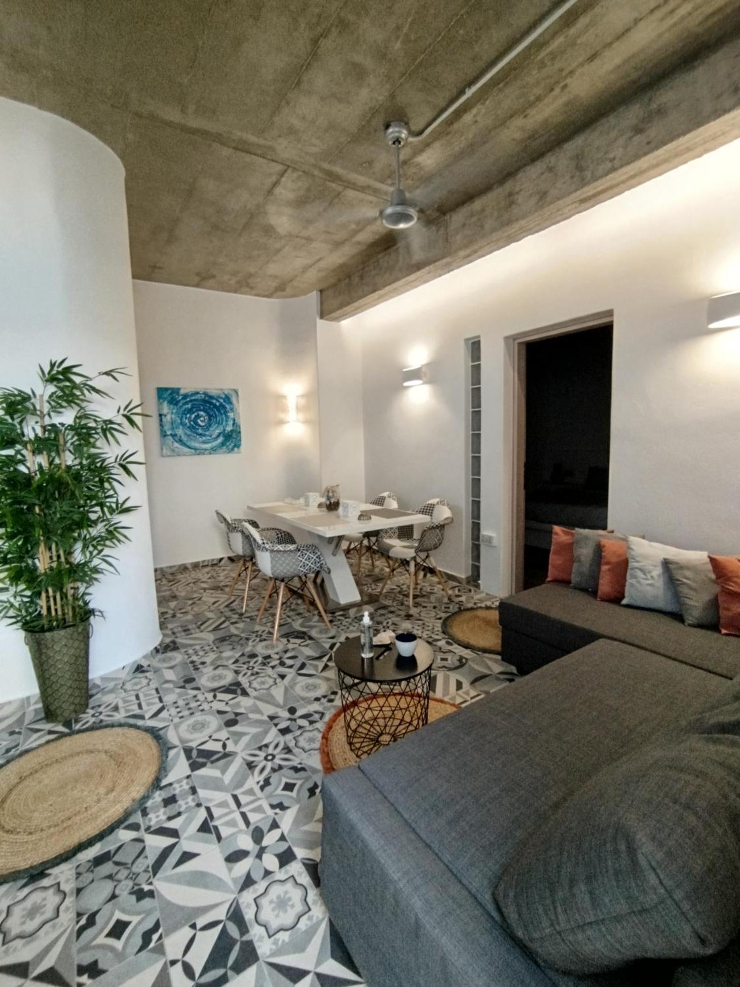 Ab Green Living Santorini Emporio  Luaran gambar